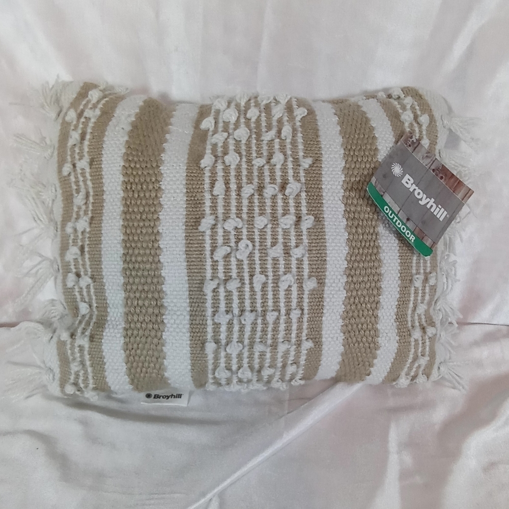 Macrame style throw pillow